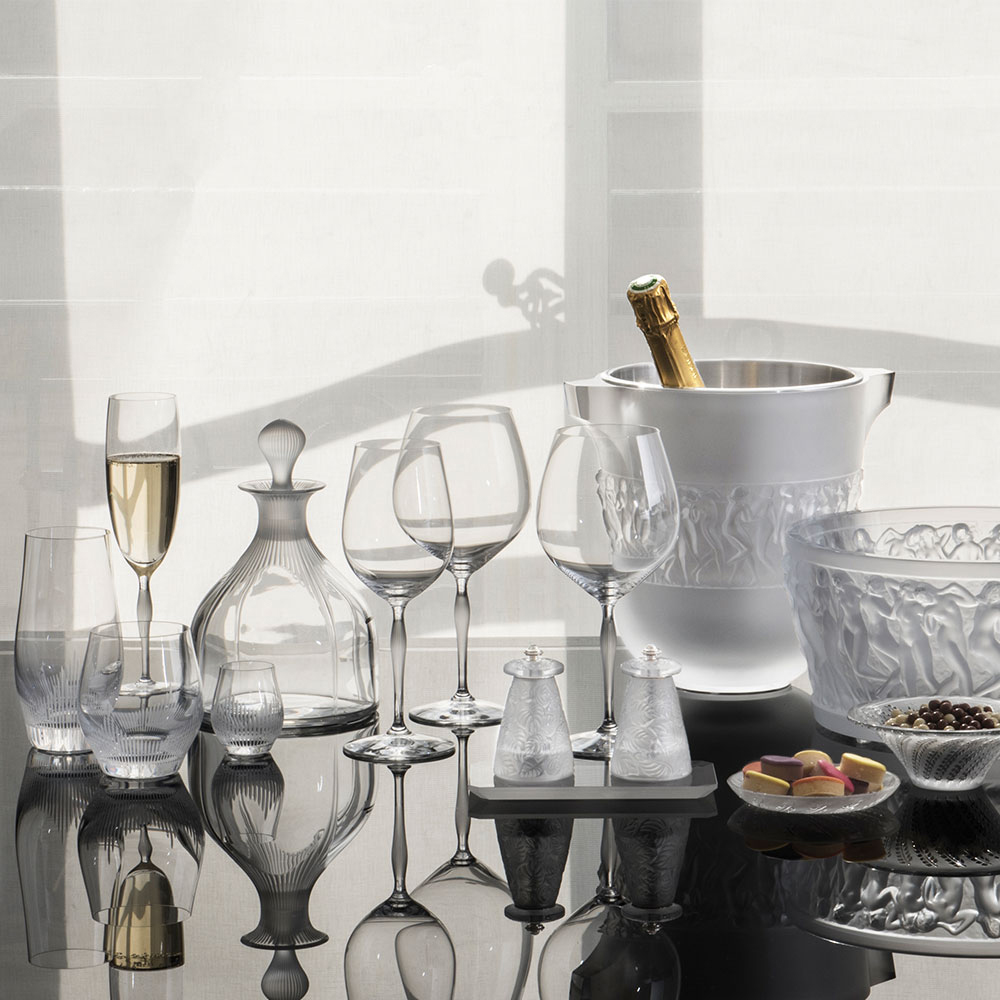 Lalique 100 Points Bordeaux Crystal Glasses By James Suckling, Pair